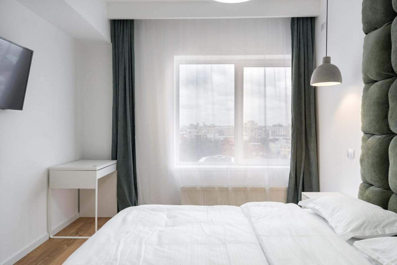 Jungle Escape - Luxe 1-Br Haven In Bucharest Lägenhet Exteriör bild