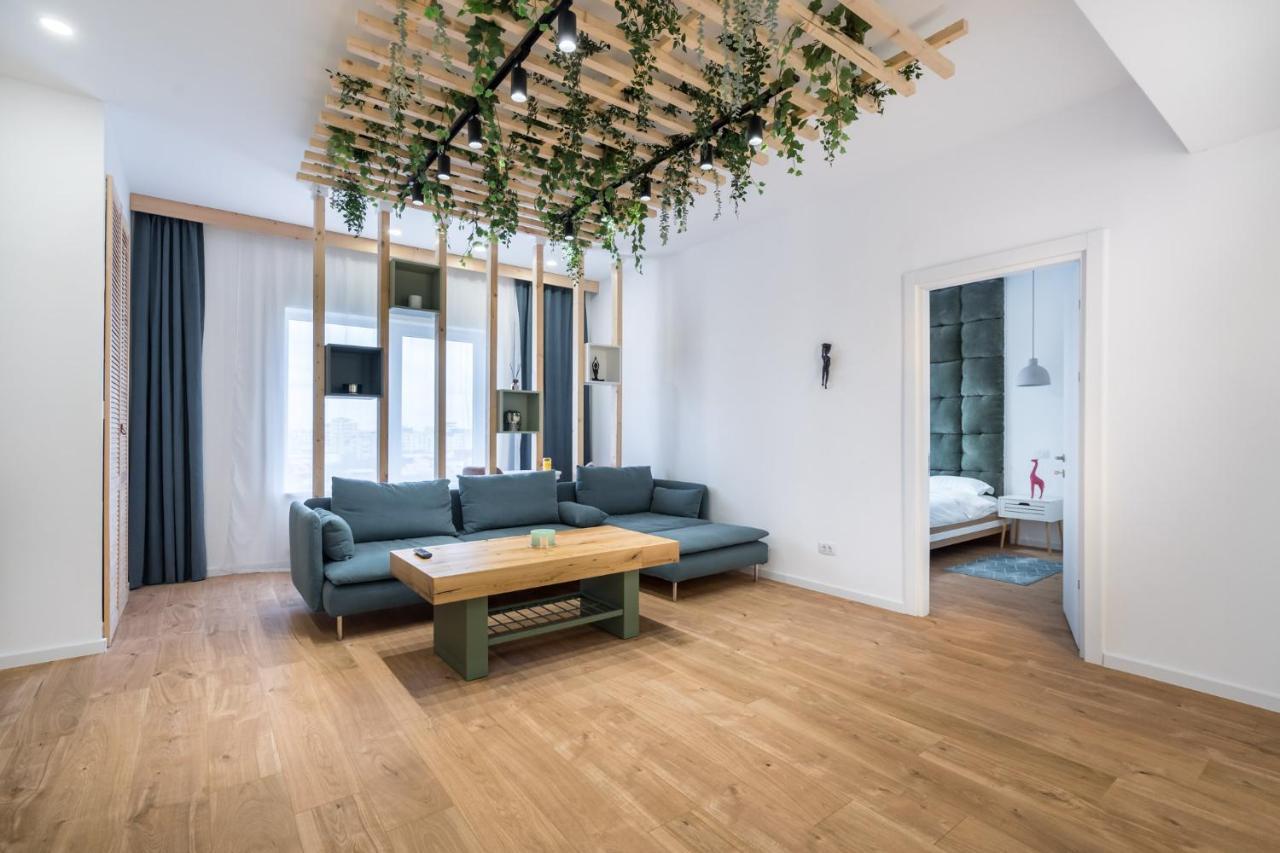 Jungle Escape - Luxe 1-Br Haven In Bucharest Lägenhet Exteriör bild