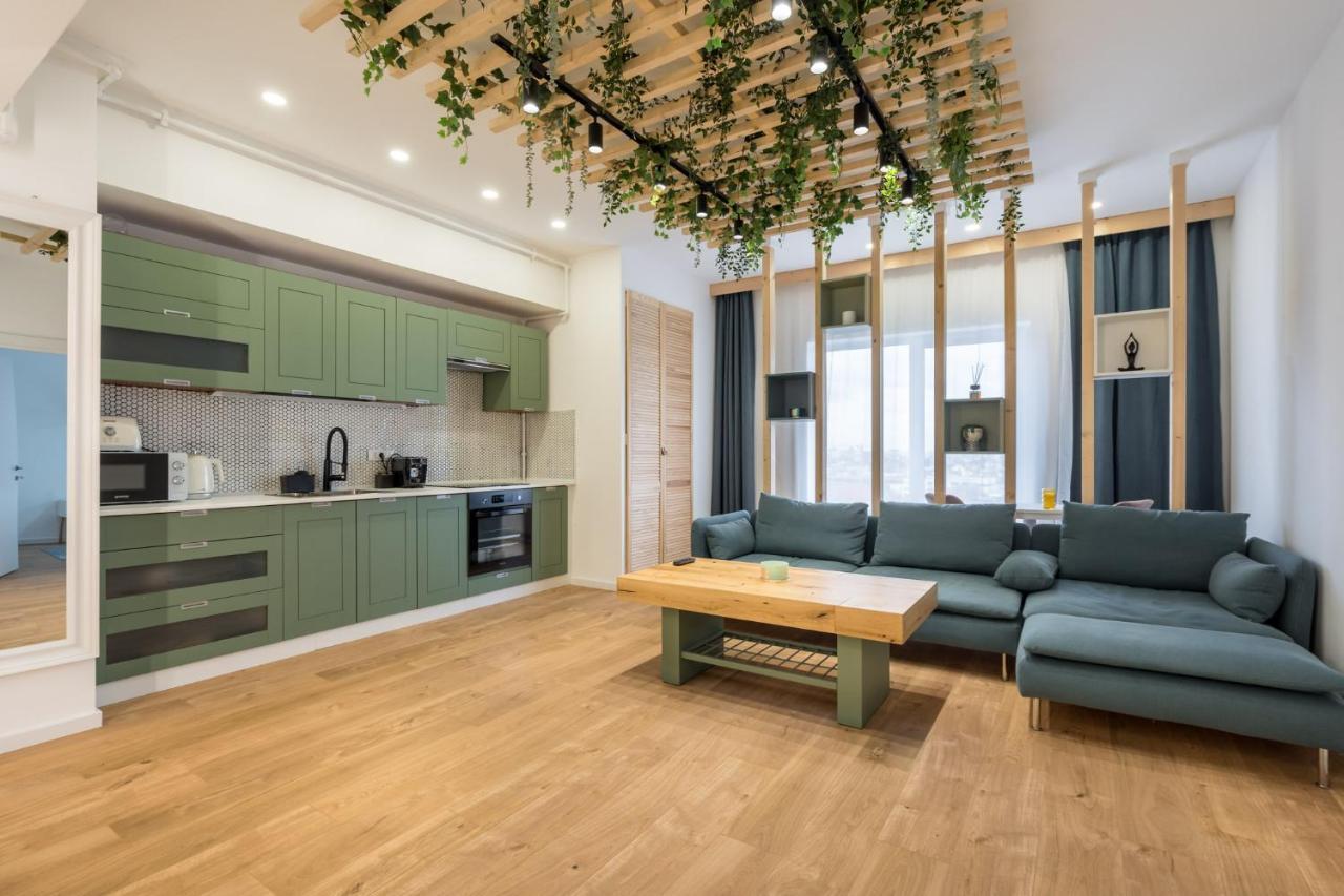 Jungle Escape - Luxe 1-Br Haven In Bucharest Lägenhet Exteriör bild