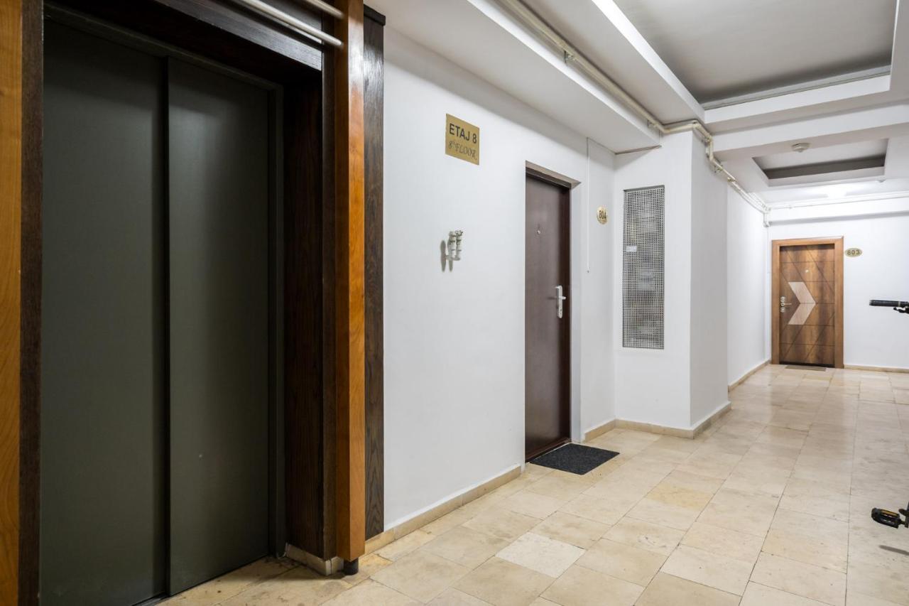 Jungle Escape - Luxe 1-Br Haven In Bucharest Lägenhet Exteriör bild