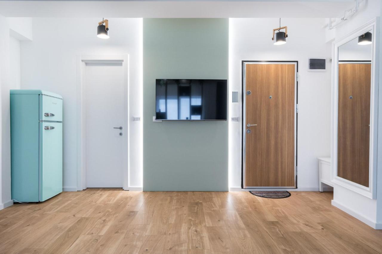 Jungle Escape - Luxe 1-Br Haven In Bucharest Lägenhet Exteriör bild