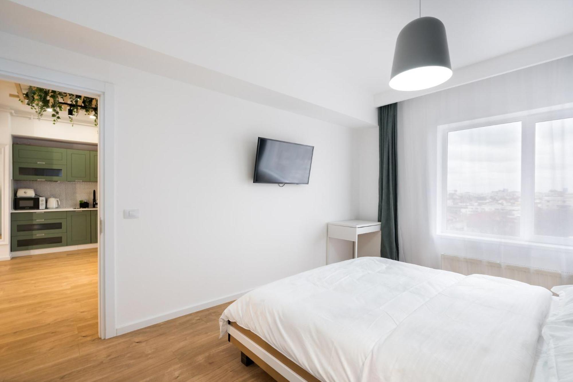 Jungle Escape - Luxe 1-Br Haven In Bucharest Lägenhet Exteriör bild